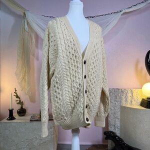 Scottish Wool Cable Knit Cardigan | Made in Scotland | Oversized Cream | Size M